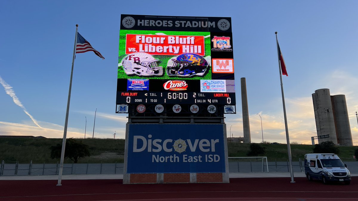 Beautiful night for some football!

<a href="/FBswarmfootball/">Flour Bluff Football</a> vs Liberty Hill…COMING UP!

youtube.com/live/hGs6EhjVF…