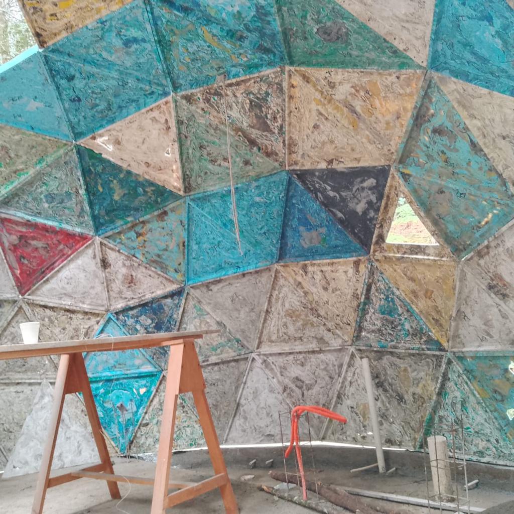 ReFiTulum's tweet photo. 6/ the plastic transforms into #plasticmarble that can form into signs, platters, speedbumps/topes, walls, domes basically anything we can imagine🚧💫💚
What ideas do you have for us #ReFam??
@syntropicregen @web3beach @JimiCohen @KaicAnna @Earthbasedsoul @MLBinWA @solarpunkdao https://t.co/BVoBD79HVC