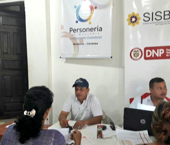 PersoMonteria's tweet photo. Lamentamos el fallecimiento de José Patricio Petro Villalobos, gran persona y excelente profesional, quien se desempeñó como funcionario de la Personería por varios años. Siempre se destacó por su buen trabajo y compromiso con la comunidad. 
Nuestras condolencias a su famila https://t.co/2r0n3w260o