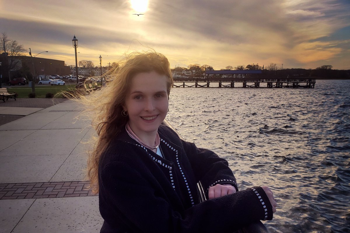 NatalieAPalumbo's tweet image. Took a break during the #MST3KTurkeyDayMarathon to get snacks at the waterfront. We got back in time to see our names in the credits. Anthony took the photo of me. 📸
I love my brother. 💙
@MST3K @JoelGHodgson #MST3KShowmaker #MakeMoreMST3k