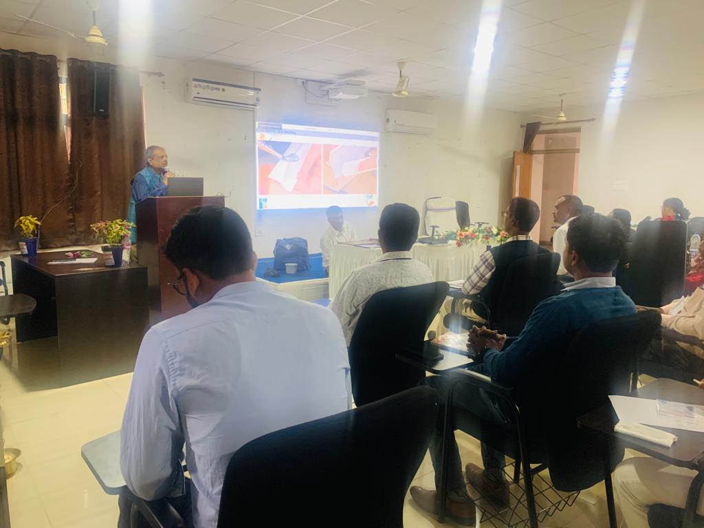 RrrlfKolkata's tweet image. Mr. Shree Deo Singh,Heritage Ambassador for Rural Tradition, Indian Trust for Rural Heritage &amp;amp; Development(ITRHD) took session on Preservation &amp;amp; Conservation in Public Libraries in the 37th Capacity Building Training Program of NML at @jcert_official
#BooksforAll
#LibrariesforAll