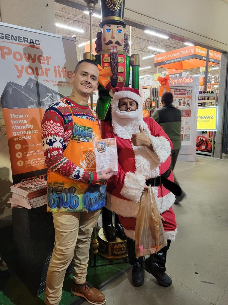 Chris Hays tweet media