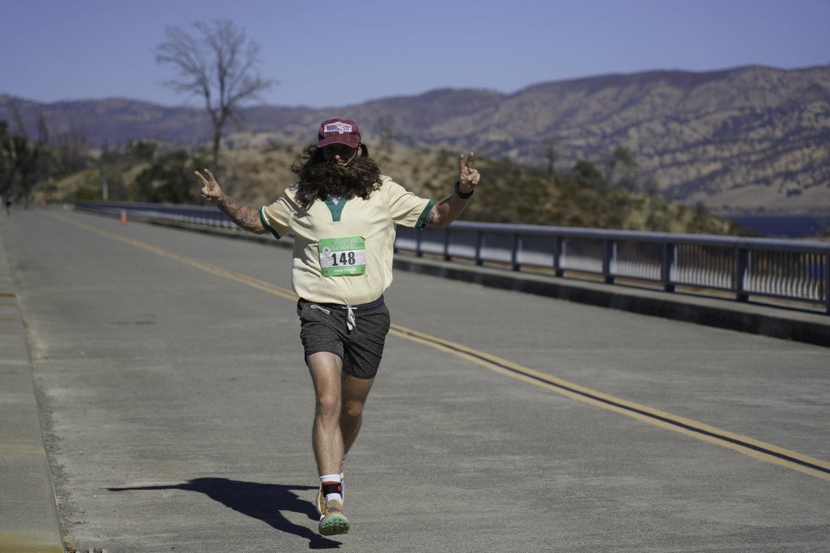 Forest Gump making an appearance at the Alpha Win Triathlon in Lake Berryessa.  Great costume.  

#sportsphotography #racephotography #napacounty