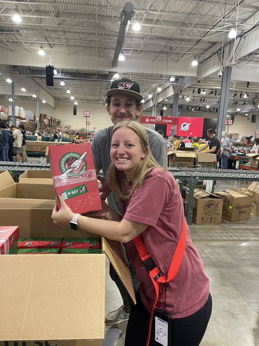KentCrowe's tweet image. Such an enjoyable and humbling experience volunteering at the Operation Christmas Child Center in Charlotte. #givingback @FleetBaseball