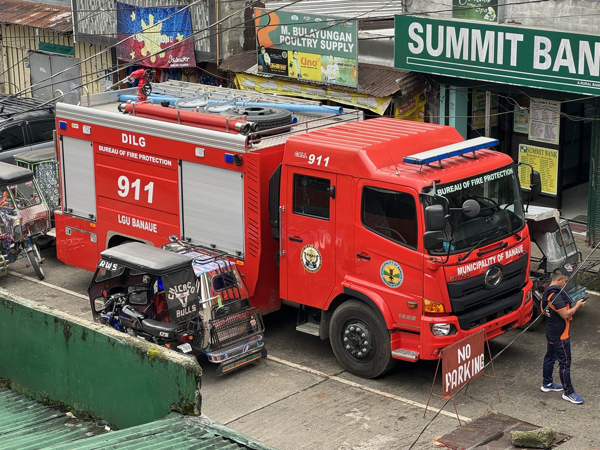 Although there are work reminders everywhere! These are the FFs from Banaue fire station. Superb to chat to them about our joint brotherhood. #firefamily.