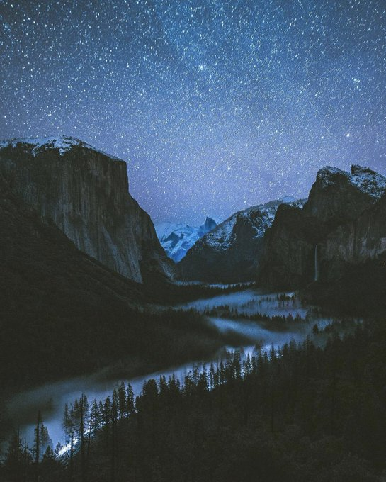 Night skies over Yosemite 🌌