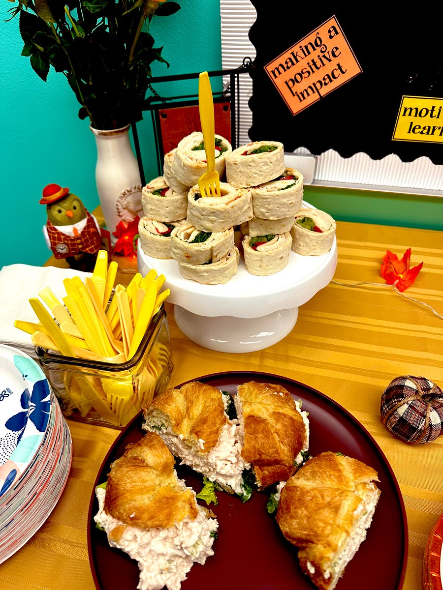 Mrs. Gentile 🇧🇷 (@lgluluca) on Twitter photo So thankful to the staff who makes Riverland a place where students feel safe and loved! Showing them some love with delicious treats! <a href="/browardschools/">Broward Schools</a> So thankful to the staff who makes Riverland a place where students feel safe and loved! Showing them some love with delicious treats! <a href="/browardschools/">Broward Schools</a>