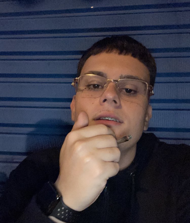 colombiagoId's tweet photo. ligando p nd https://t.co/VcWZCs1qNz
