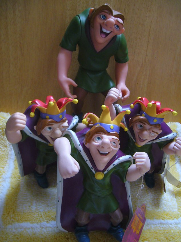 shaapsan's tweet photo. わーいお祭りだ #TheHunchBackofNotreDame #TheBellsofNotreDame #ノートルダムの鐘 #Quasimodo #カジモド https://t.co/tguRB77ns4
