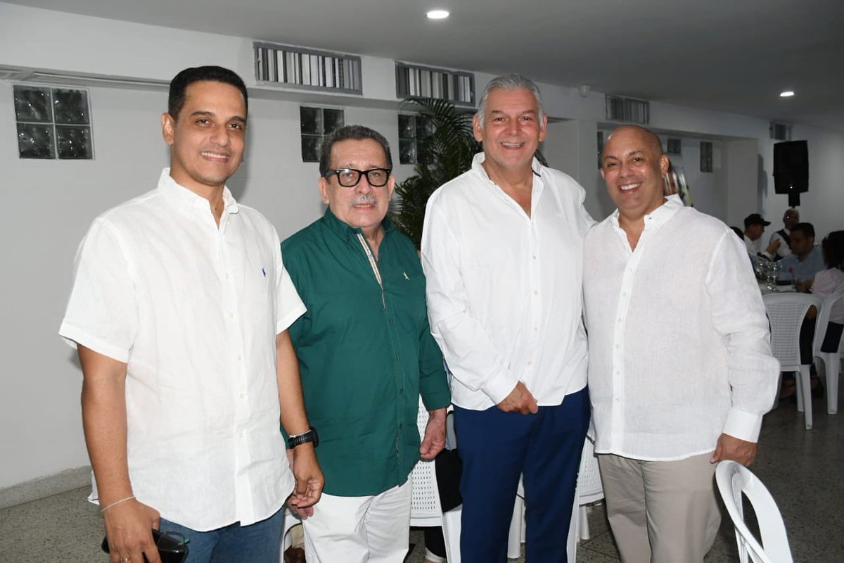comfacesar's tweet photo. #Hoy Acompañamos al Director Ejecutivo de Fenalco Cesar, Octavio Pico y al Presidente Nacional de Fenalco, Jaime Cabal, en la celebración de la Trigésima Séptima Asamblea de Afiliados - Noche de los Mejores 2023, en donde son exaltados los afiliados más destacados de la región. https://t.co/6c9brF3ufV