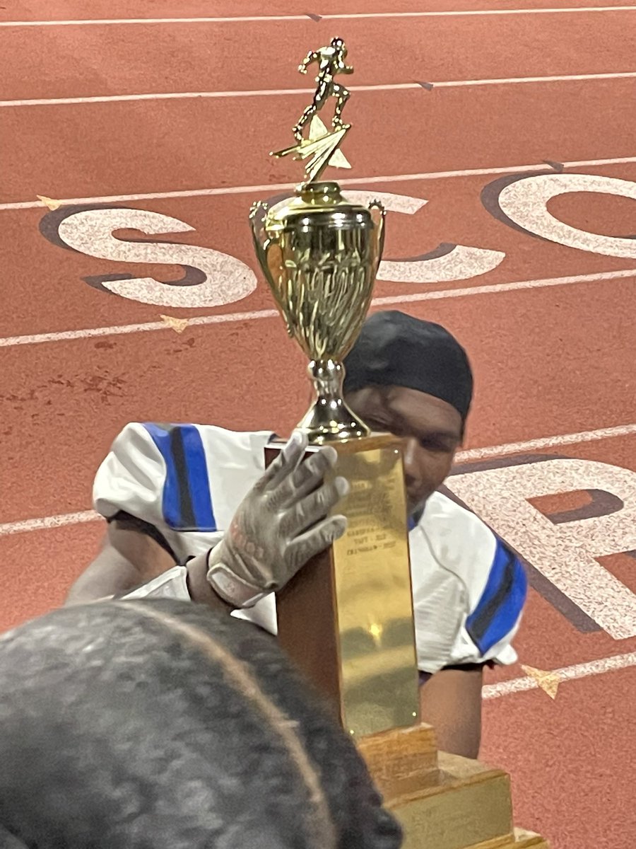 Randy Romero (@romeroprincipal) on Twitter photo Congratulations to the LA Jordan Bulldogs. 2023 Division III City Champions! <a href="/PartnershipLA/">PartnershipLASchools</a> <a href="/LAschoolsSouth/">Region South</a> <a href="/CIFLACS/">CIF LA City Section</a> Congratulations to the LA Jordan Bulldogs. 2023 Division III City Champions! <a href="/PartnershipLA/">PartnershipLASchools</a> <a href="/LAschoolsSouth/">Region South</a> <a href="/CIFLACS/">CIF LA City Section</a>