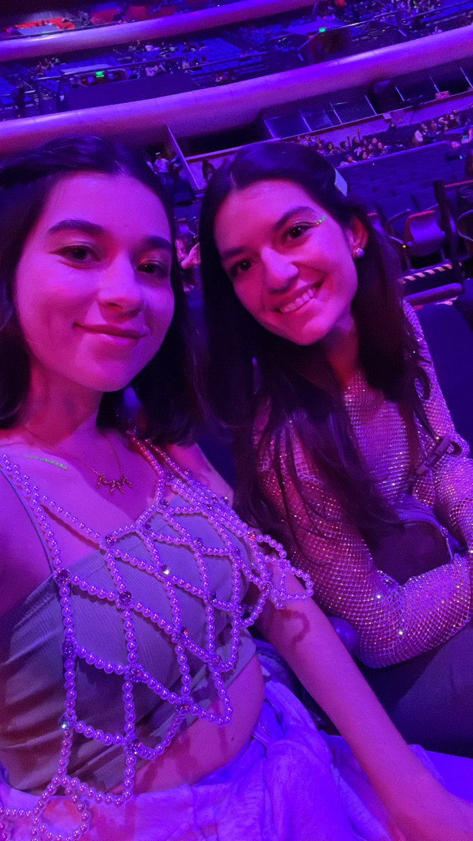 marifercont's tweet photo. Ready para las babys @Aitanax https://t.co/yHRM2HmWsD