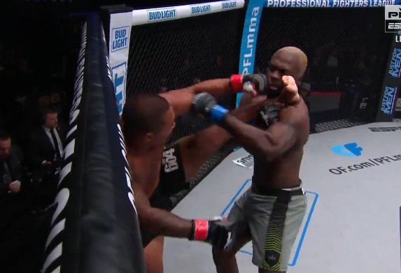 KIMURA_NEWS's tweet photo. Ray Cooper III est vraiment très puissant. Dans n'importe quelle situation.
#PFLChampionship #pfl10 #raycooperIII https://t.co/MrQTzL8Iow