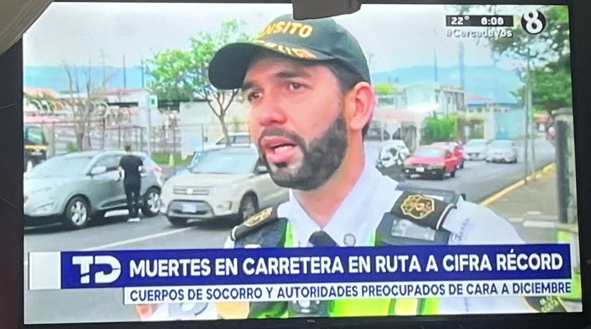 ariquesadac's tweet photo. Bukele encubierto en Costa Rica https://t.co/uzikyZmVvC