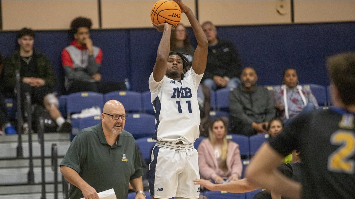 .<a href="/CSUMBmbb/">CSUMB MBB</a> Starts Hot, Defeats Alaska 83–64 bit.ly/3sOkO50 #WeAreMB