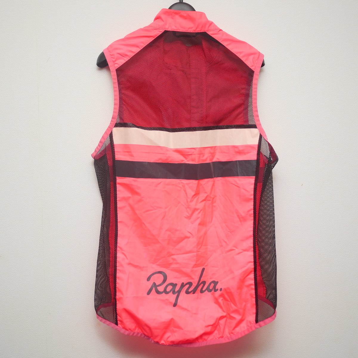 Cyclisme11's tweet photo. ではまずプレゼント企画から

Rapha ブルベジレ Sサイズ
抽選でお一人様にプレゼント致します
エントリーはフォローとリポストのみです
ご気軽にどうぞ

ブラックフライデーセール 第1弾
選手支給品 プロチームサコッシュ
全品40%オフ
状態やサイズはメルカリにて商品名を検索頂ければ確認できます

#ロードバイク物販 #自転車用品 #プロチーム支給品