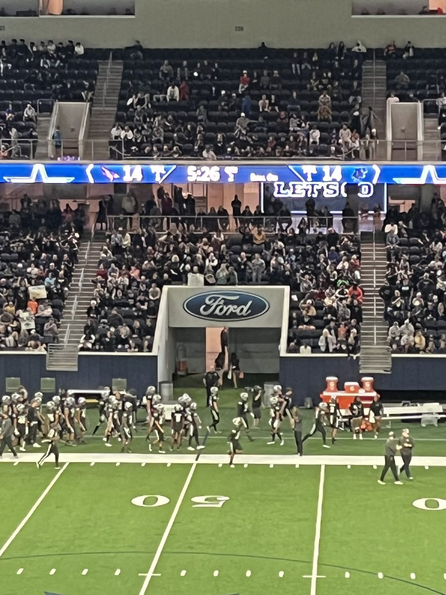 AHSCoyotes's tweet photo. We got a nail biter โ tie game 14-14
#regionalsemifinals #ahscoyotes https://t.co/gM7mCKvyqf