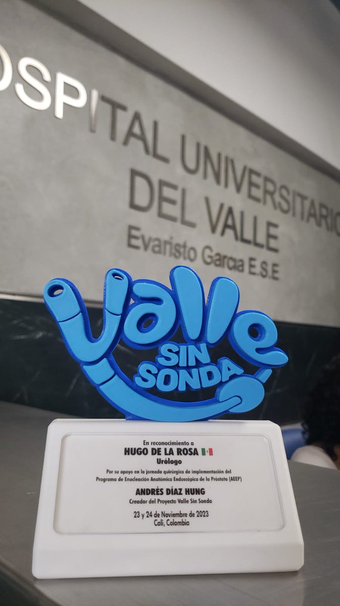 adiazhung's tweet photo. Feliz de culminar otra maratónica jornada de #holeps en el #vallesinsonda, transformando la vida de muchas personas y de paso aprendiendo de las mejores !!! Gracias por el apoyo @endohugologo 🇲🇽 @bsc_urology @StrykerEndo #minervamedical @HUVoficial @UnivalleCol @SCUColombia https://t.co/2cS2HZQxvn
