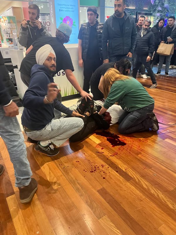 USTAAD00's tweet photo. Crime Scene! #Blood #Crime https://t.co/RWEC6oHIZL