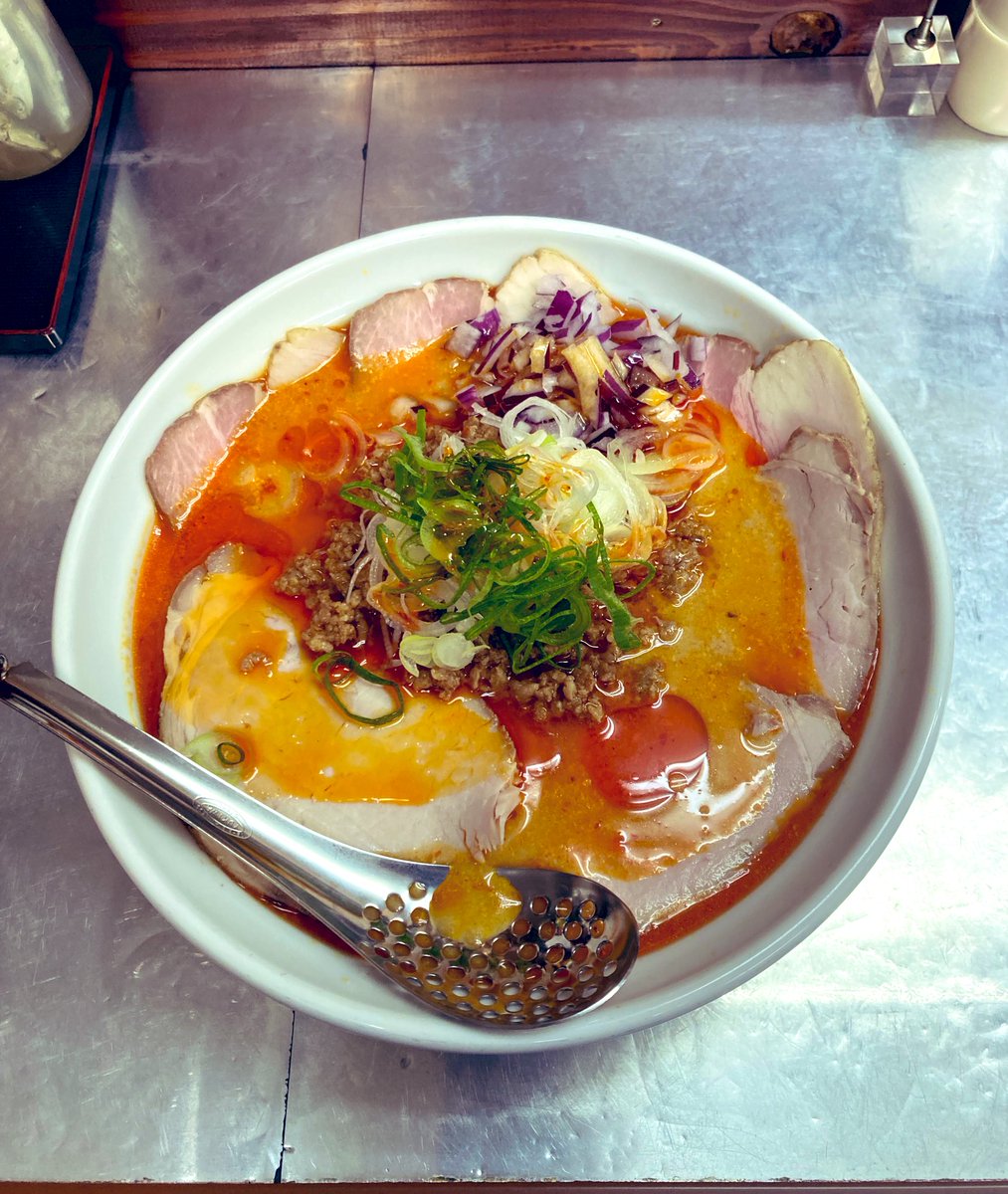 RXpqXQw5DA26453's tweet photo. 麺や睡蓮🍜
鯵煮干し坦々麺 豪華盛り🍥

ご馳走様でした♪
#麺や睡蓮 
#八王子 
#お心遣いありがとうございます 
#美味しいラーメンに感謝 https://t.co/1zGp45Dals