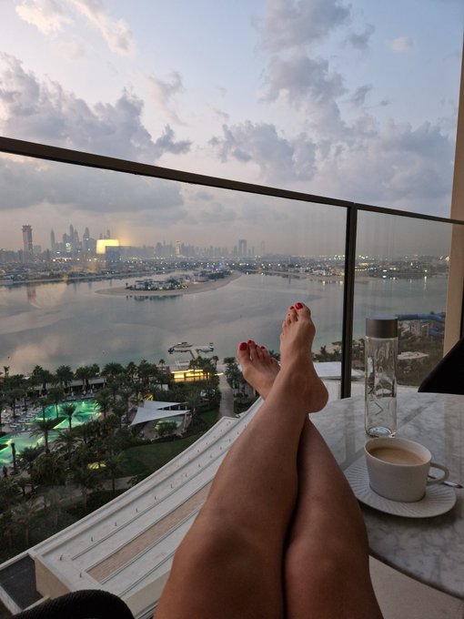 Amazing seasonal deals on my OF - up to 50% on my subscriptions and up to 60% on my spicy content! 🌶