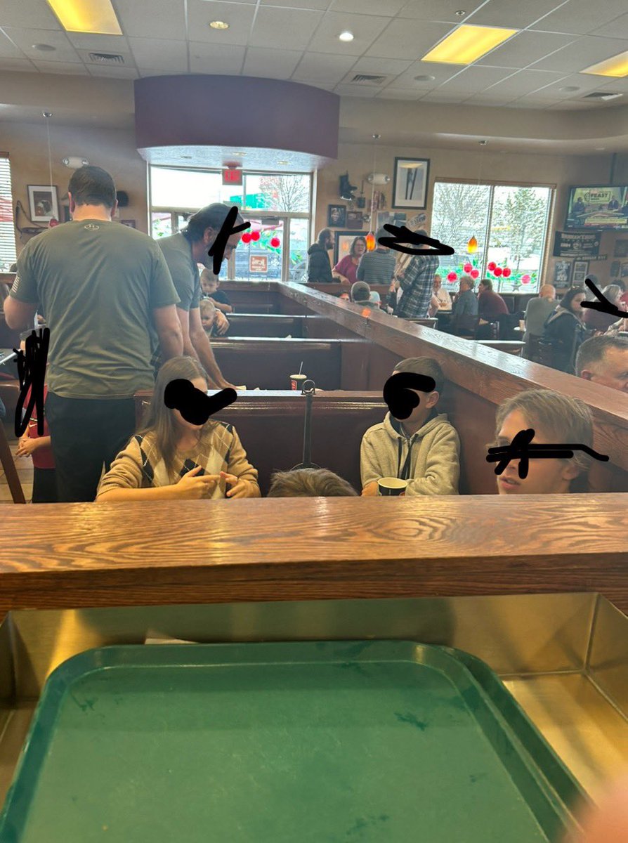 JenCoryAlvey's tweet image. Wonderful experience getting to meet @kelandren3 @kimah @singrdave and @VVenerabilis today! Thanks to each of you for taking your time to meet up; I loved it!

We even had some next-generation #LDSTwitter interactions among our kids. Hoping to get to meet many of you in person.❤️