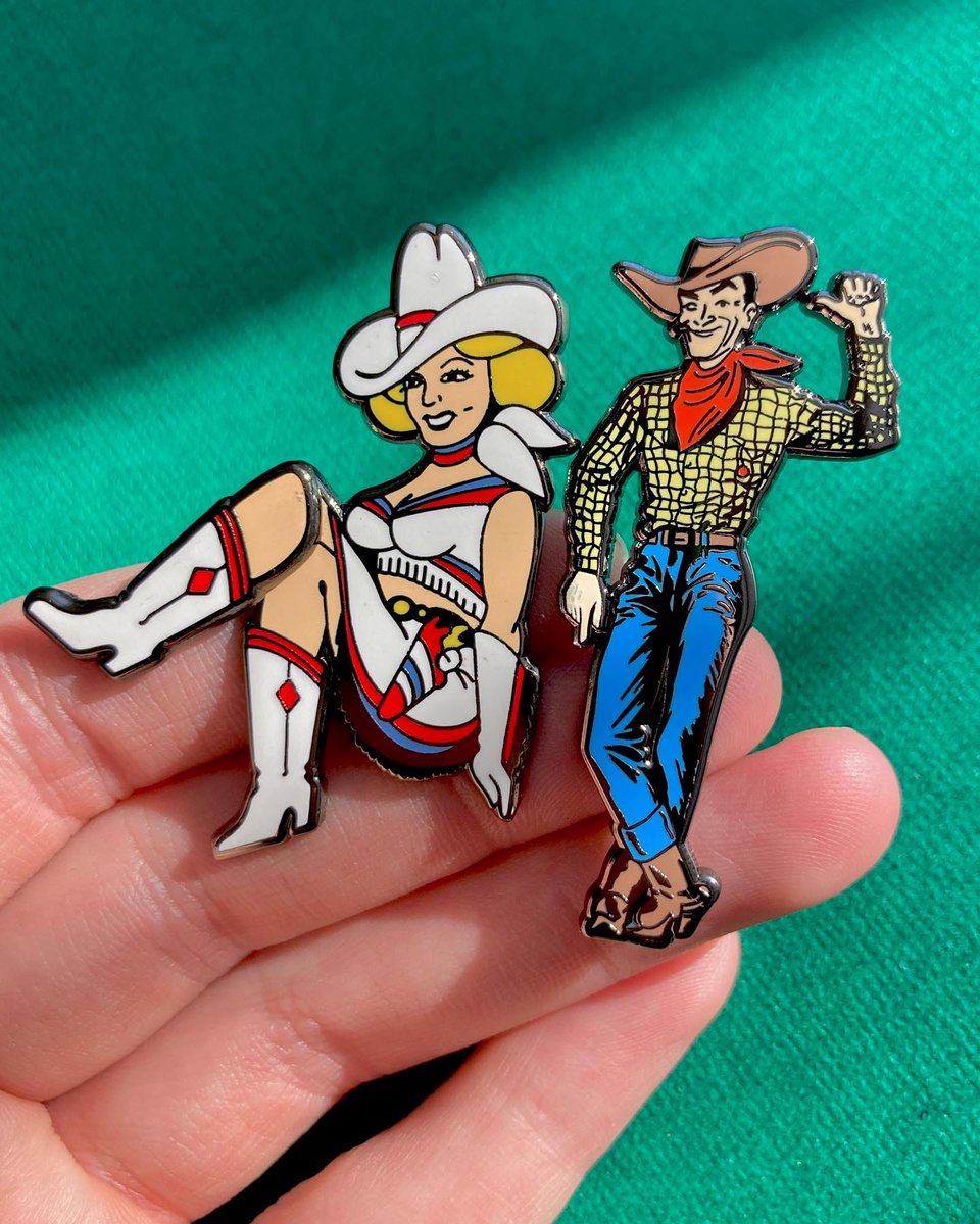 ✨For a chance to WIN two badass Las Vegas pins from our friends at Battle Born Pins just follow, retweet, and tag a friend.✨

1 lucky winner will be chosen at random tomorrow night. *US &amp; Canada only*