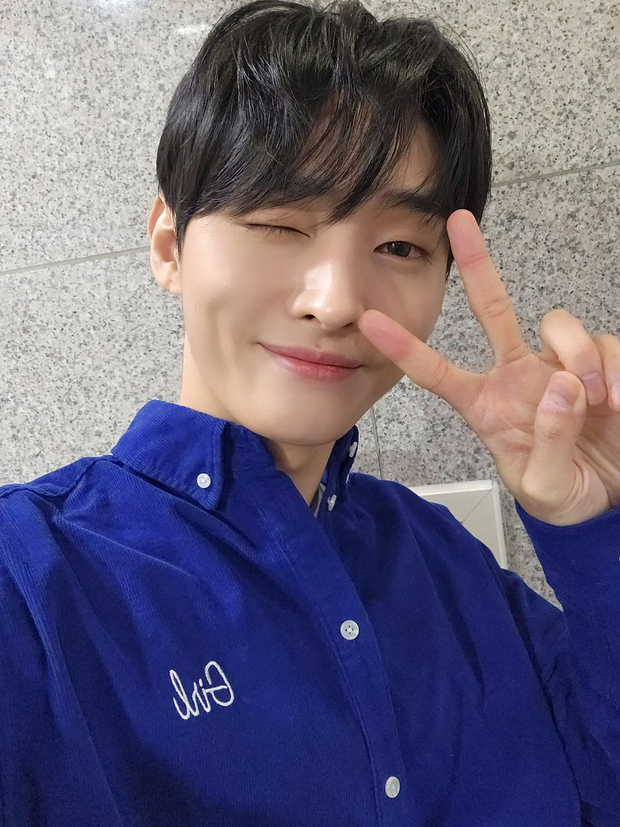 Official_YJS_'s tweet photo. [#오늘의윤잘생]

지성이와 함께한 우당탕탕 쿠킹클래스🥢
오늘 배운 감자 뇨끼는 집에서 한 번 더 해보기로 약속🤙
다음에 또 모두 함께 즐거운 시간 보내요❤️

#윤지성 #YoonJisung https://t.co/7YNGLDaEfj