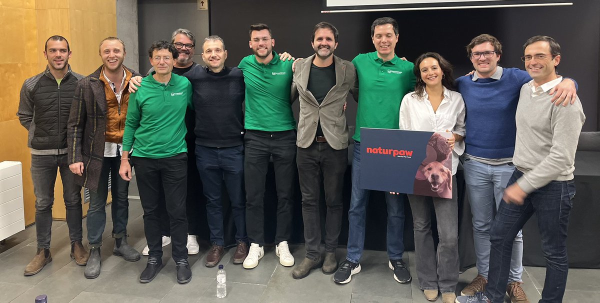 Enhorabona a tots els alumnes de la 38ena edició del <a href="/UdGMBA/">UdGMBA</a> <a href="/fundacioudg/">Fundació Universitat de Girona</a> Ahir van presentar els Plans d’Empresa amb els que finalitza el curs 2022/2023 al <a href="/ParcUdG/">ParcUdG</a> Projectes viables amb conceptes i models de negoci innovadors. Una demostració de tot l’après aquest any. 👏🏻👏🏻