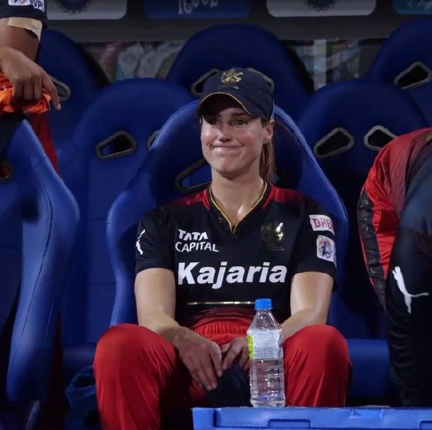 imkevin149's tweet image. If i play IPL I&apos;ll only play for RCB - Ab de Villiers

I dont see myself playing anywhere, to me loyalty matters the most - Virat Kohli 

although we&apos;ve not won the IPL, we&apos;ve the best fans in the world. - ellyse Perry 

Loyalty over tinpot trophies always
