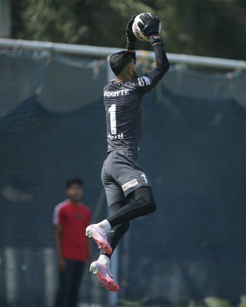 vishalkaith01's tweet image. Preparations for our next AFC Cup are in full swing! 🧤💪🏻

#JoyMohunBagan
#workhardplayhard 
#keepgoingforward💪