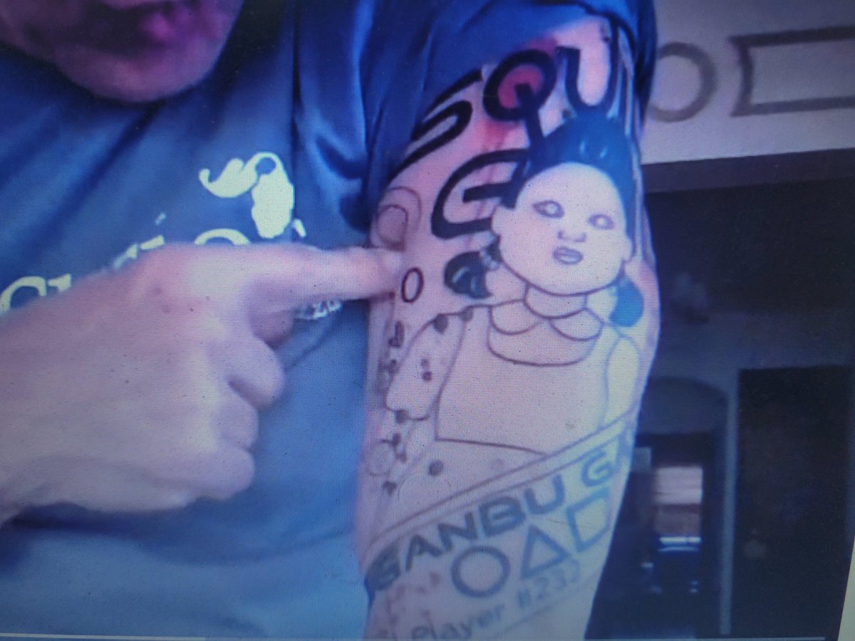poizonazn's tweet image. Awwwwwwww 232, Rick, actually got the tattoo #squi