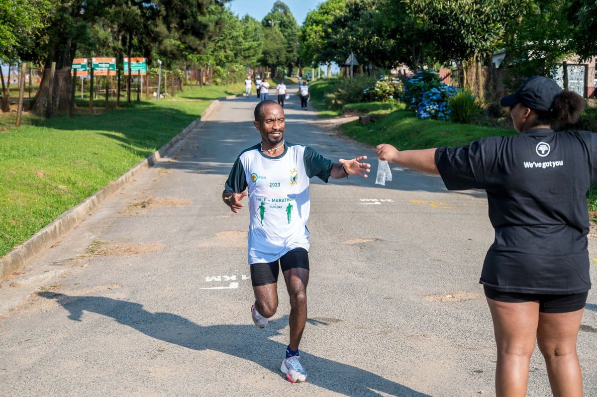 FNBEswatini's tweet photo. We had a great race 🏃‍♂️🏃‍♀️ into Saturday this morning 🌄 as we took on the Mbabane Half Marathon 2023. Congratulations to all runners for making it to the finish line. Looking forward to spending the rest of the day with you at Mbabane Day 2023. #ChangeToFNB https://t.co/fwEjUqircs