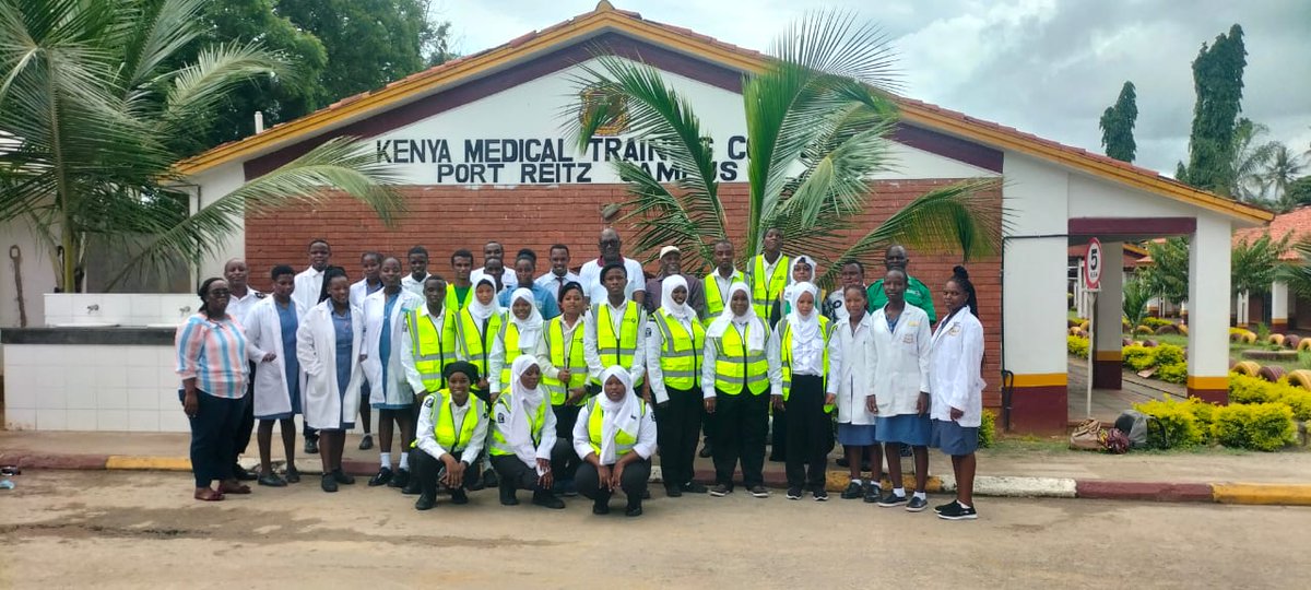 ST_JOHNMOMBASA's tweet photo. Kenya Medical Training College students are so Welcoming. They agreed to form a St John Ambulance Link within their institution. 

ELNINO KCPE #LoveYourW2023 #communities #StjohnAmbulance https://t.co/jp7FYjE52U