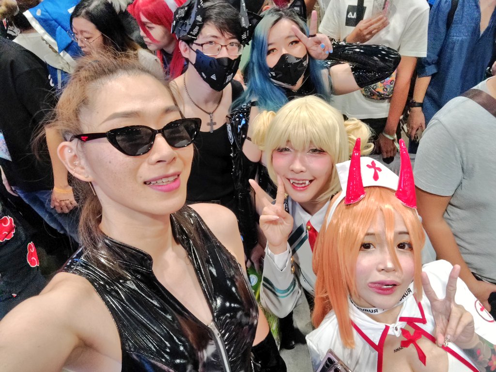 Ohai friends 
@chanelyuii @djsakuraaa @vivithekittycat https://t.co/1pHclDqEo2