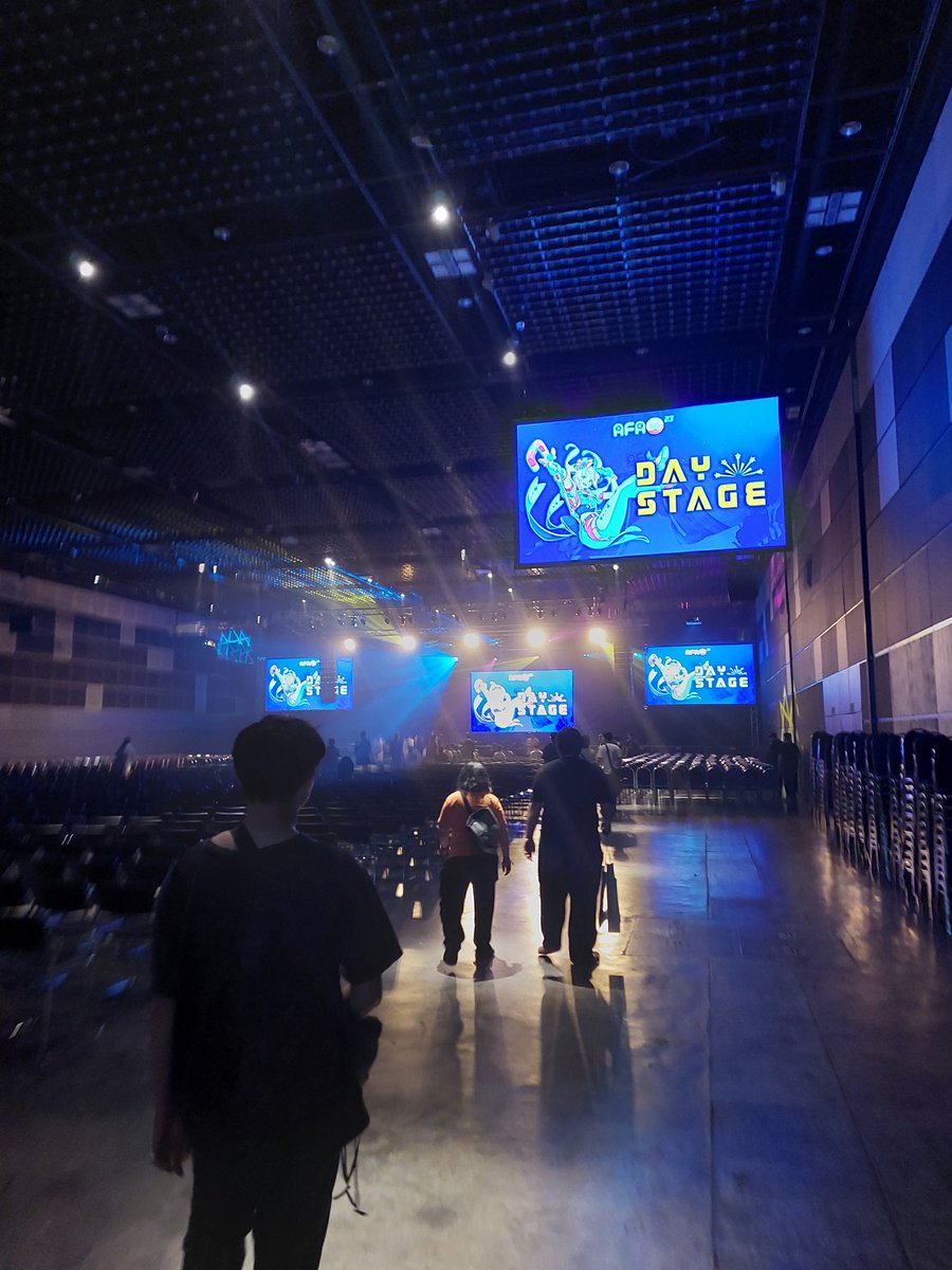 ElfredSeow's tweet photo. My first time coming for Afa. Look forward to seeing all ur cosplays ^^
#AFASG2023 #AFASG https://t.co/23Nz1p4d09
