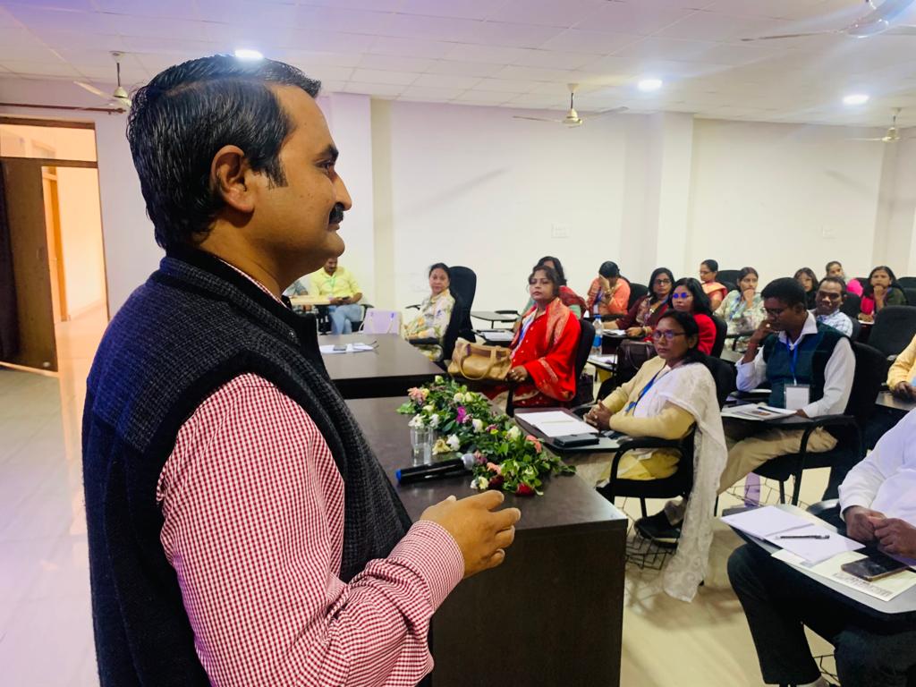RrrlfKolkata's tweet image. Dr. Sujit Kumar Pandey, Librarian, @CENTRALUNIVERS7 took session on &quot;IPR &amp;amp; Copyright in Digital Environment&quot; in the 37th Capacity Building Program of NML at @jcert_official.
The program will continue till 25.11.23.
#BooksforAll
#LibrariesforAll