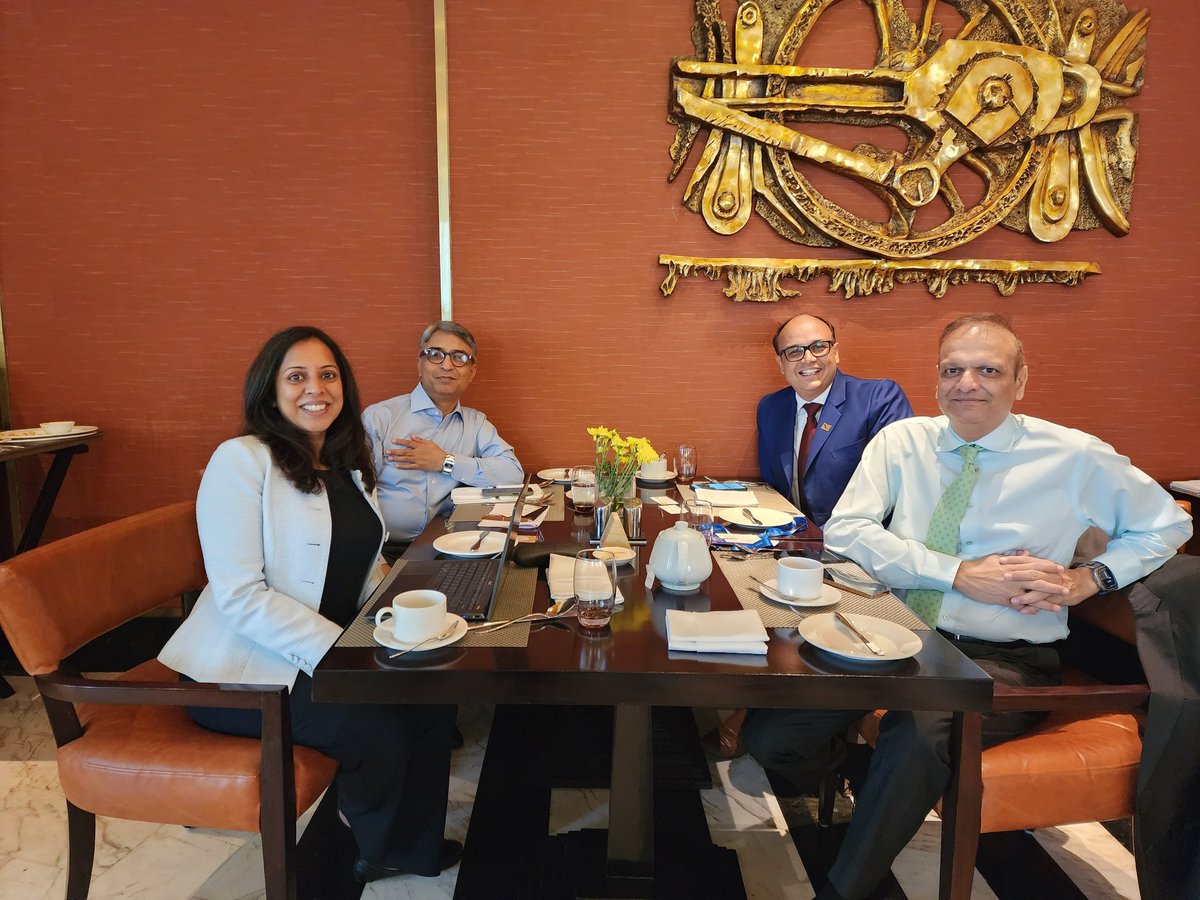 Vporia's tweet photo. @vora_nat @desunildeshmukh @vschaturvedi and I will be having a great discussion about how to get business from abroad #ICAIGloPAC https://t.co/hvAz5IwcKV