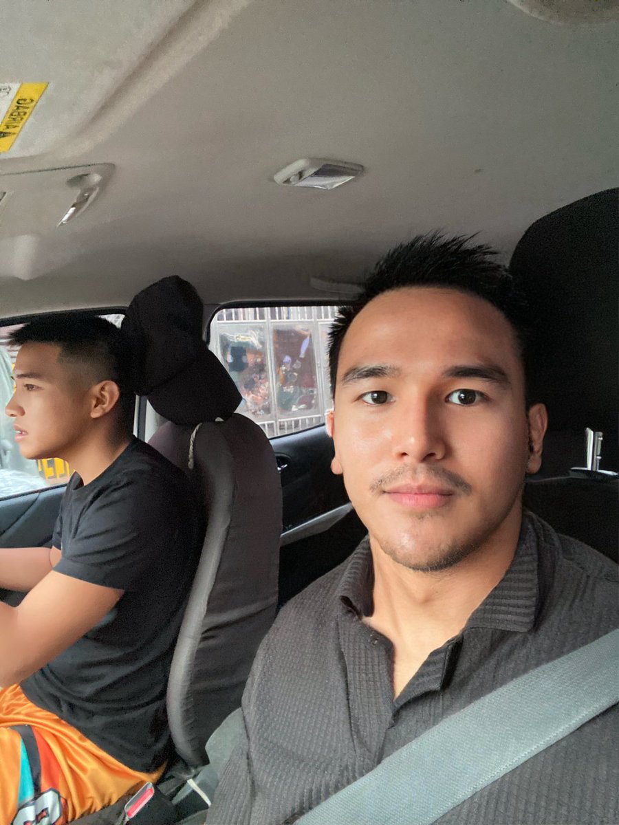 thekenyongf's tweet photo. Bunso as my driver 😂 https://t.co/ZlTu4wKq5W