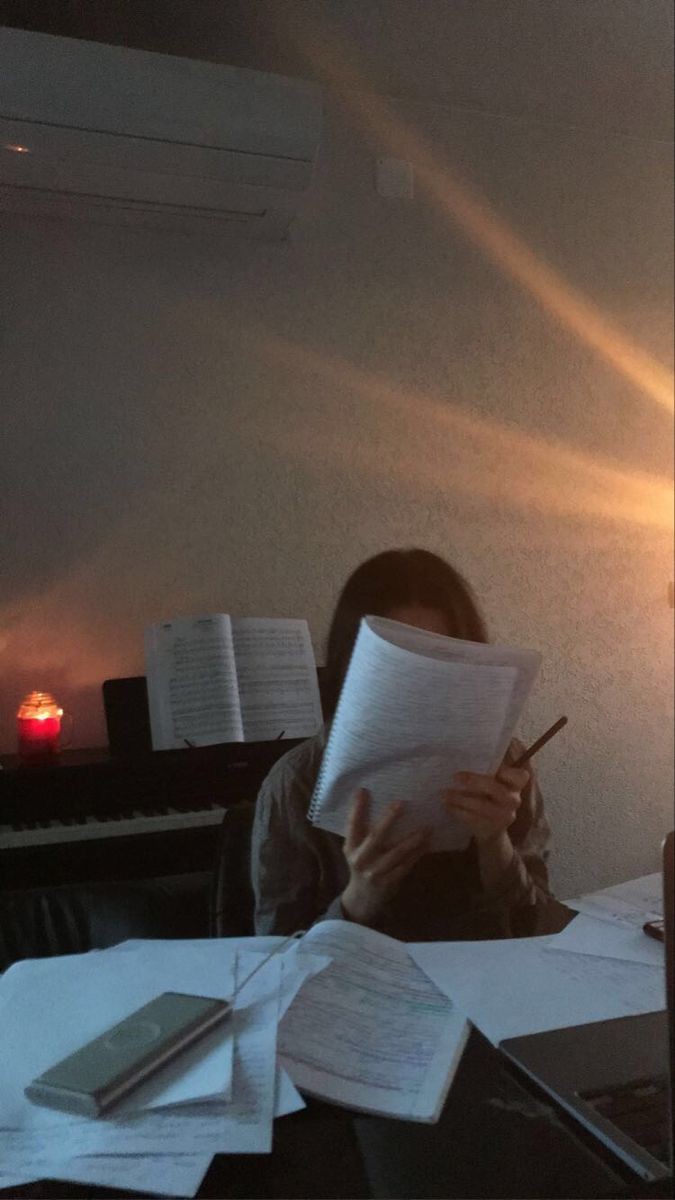 daniistudies's tweet photo. 𖤐⭒๋࣭ ⭑ hello! I'm Dani and I'm new to #studytwt #studytwtph ✮⋆˙

     ✦ 23
     ✦ she/her
     ✦ eng/fil
     ✦ 4th year Accountancy student

likes: manhwas, anime, ml, genshin, kmusic, opm

♡ or ↻ are appreciated! Pls help me find new moots 𔘓𓂃 ࣪˖ ִֶָ 
#BSA #CPA https://t.co/B9d0XIB9fF