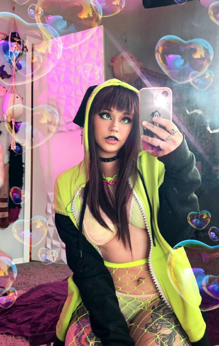 Coophound's tweet image. One more hour left to sub to my 🌶site🌶 for only $6