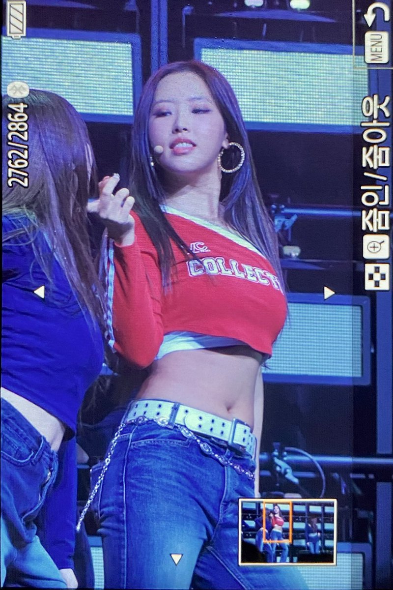 ❥ loona pics tweet media