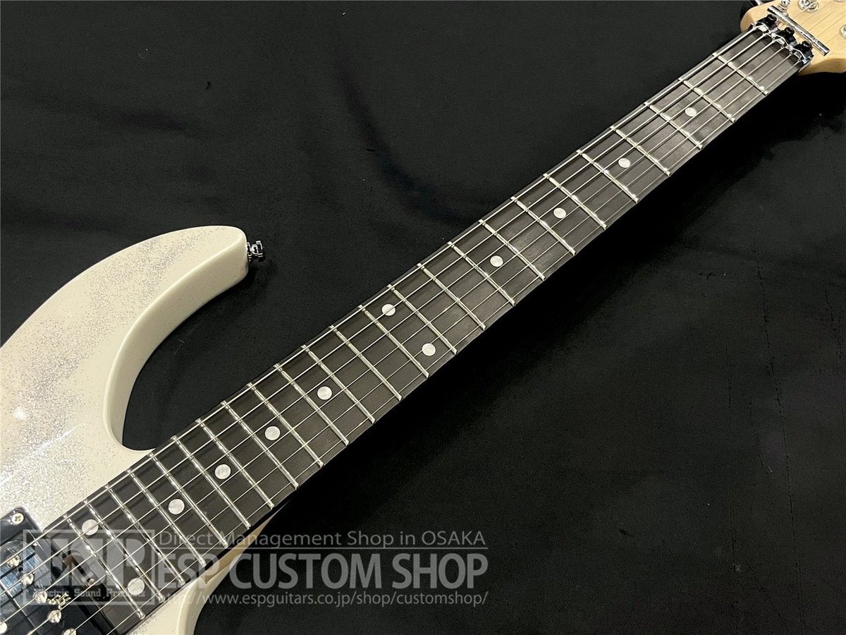 espcustomshop's tweet photo. 【商品情報！】最終入荷のKiller KG-Fascist Vice Milky Way 入荷しました！

天の川の様な幻想的なルックスが目を引く一本！
気になっていた方！最後のチャンスです！お早めに！

詳細・ご注文は↓
https://t.co/Sk47VydLgu

#killerguitars #FascistVice #Milkyway #ギター #楽器 https://t.co/O9qpbV6yVw