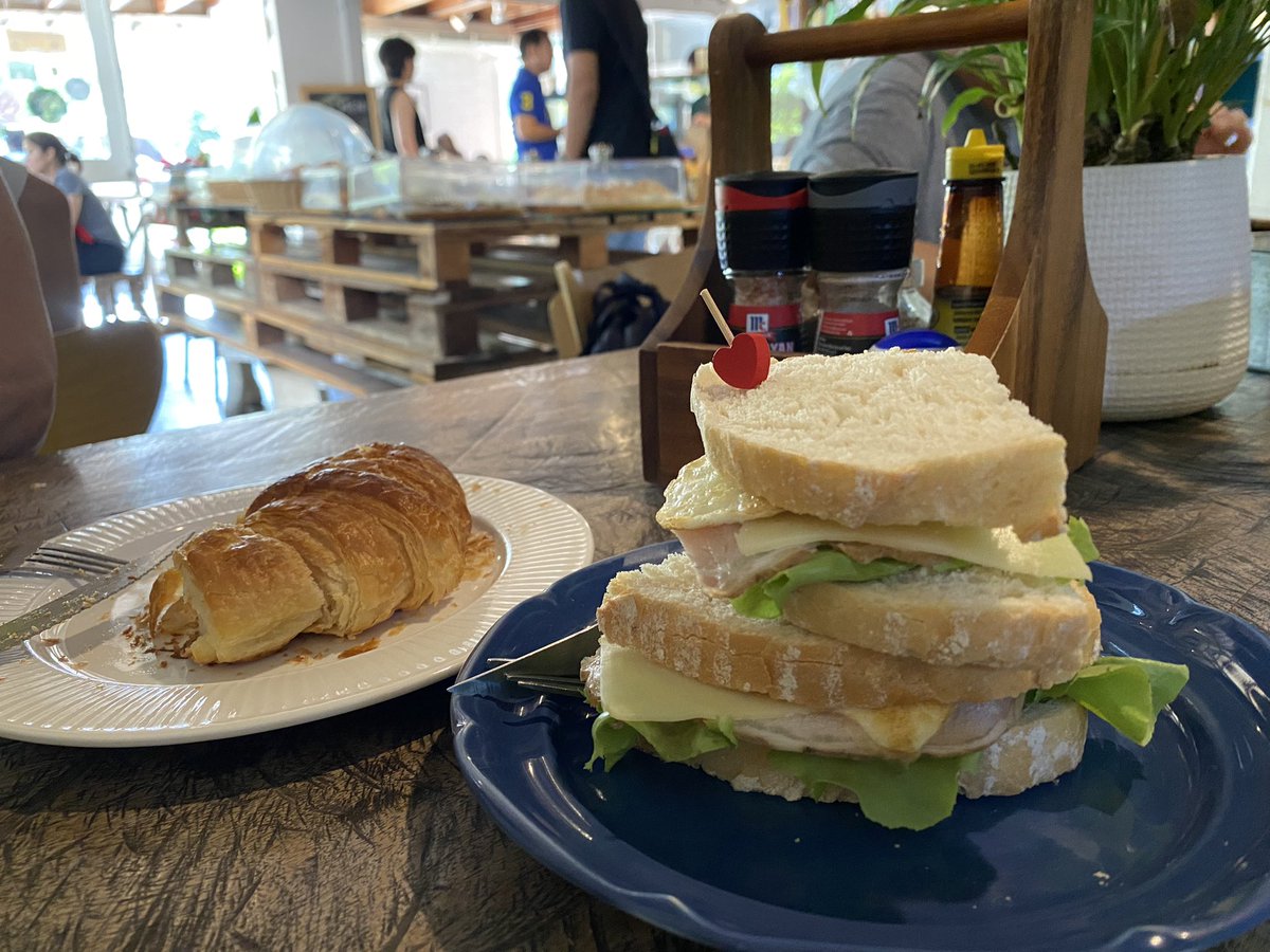 anukulrat's tweet photo. Breakfast around #ViaAri เสน่ห์ของซอยอารีย์ที่ใครๆก็ชื่นชอบ #Sansiri https://t.co/IVgUqnVWJn