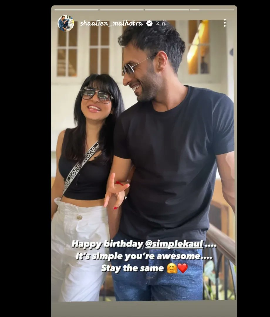 ShaleenM_FC's tweet photo. Sxhaa cute pic of the 2 Hot &amp; KHOOBsurat ppl !!😍🖤🤍 
.
.
.
#shaleenmalhotra #shaalien_malhotra #SimpleKaul #ziddidil #Shaans #ShakiSena #SMFC #ShaleenMalhotraFC #ShaleenMalhotraFC_Official
Insta : https://t.co/TbZAHgZLk5 https://t.co/fgpu94umvb