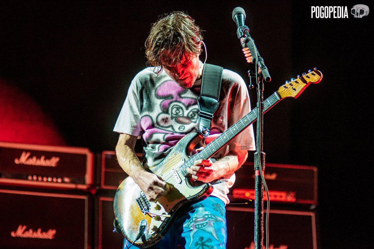 Pogopedia's tweet photo. 🌶️ 👑 EL RETORNO DEL REY 👑🌶️

#JohnFrusciante #RHCP #RedHotChiliPeppers https://t.co/YJvbG3l2bI
