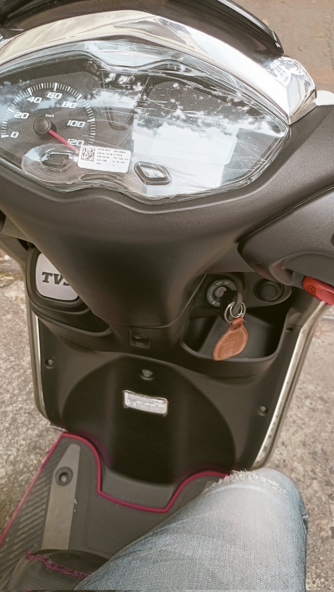ramaute143's tweet photo. @tvsmotorcompany @TvsJupiter8710 @tvsmotorcompany Such dispointed service by TVS Jupiter 125 Cc bike which was not starting after 300km from date of buying. I strongly recommend not buying this type of Bike. Totally waste of money. https://t.co/6CCnJLta19