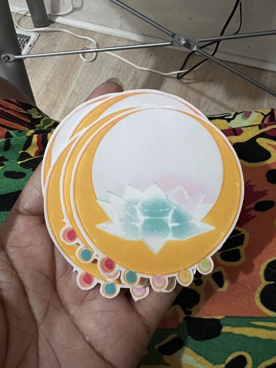 MagicalNekoNote's tweet photo. I’m not good with social things but I have an online shop now where you can buy a sticker an commission me! I’m trying to push more on my talents! Ty for your time ❤️here is one of the stickers I have up ✨🌙✨
https://t.co/ConZrABL1c

#kofi #commissionopen #stickershop https://t.co/yYtuoj2sBB