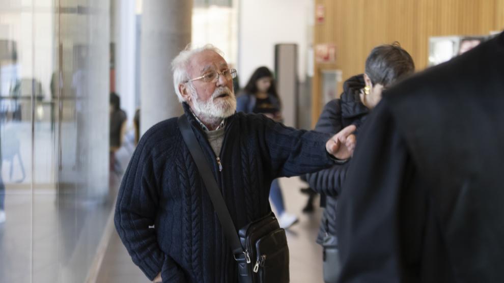 José Antonio Garrido, 74 años, agresor sexual de su nieta.

#ponlescara

heraldo.es/noticias/arago…