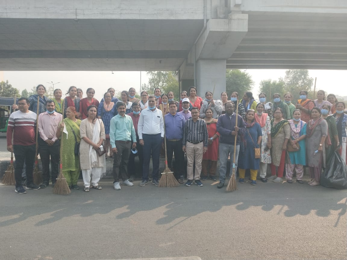 ShabanabanuV's tweet photo. #SwachhataHiSeva
#CleanAmdavad
#MyCityMyPride
#SwachhAmdabad
#CleanGujarat
#SBM2023 https://t.co/naRlulVICn